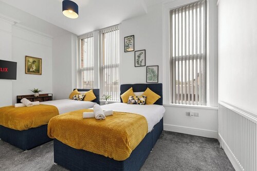 Goole Easter Home | York & Town Centre + Theatre