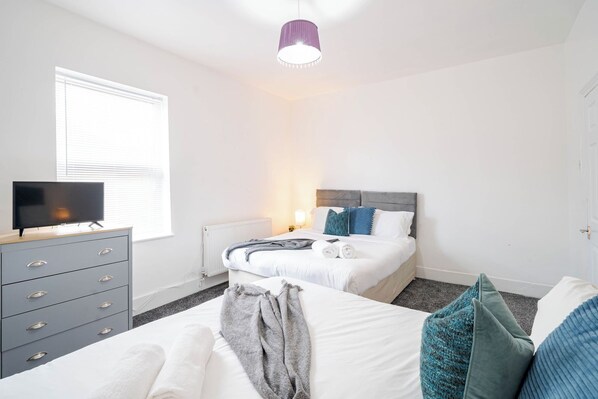Room - St Helens Stay | Ideal for Work & Short Stays (Warrington / St Helens)