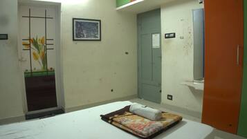 Standard Room | Free WiFi