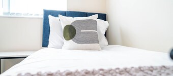 Rishton Stay | Shops & Transport | Near Blackburn