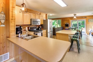 House (3 Bedrooms) | Interior - Mille Lacs Lake Cabin w/ Private Dock & Fire Pit (Garrison)