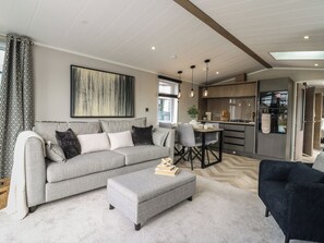 Living area - Lakewood Plot 4 (Clacton-on-Sea)