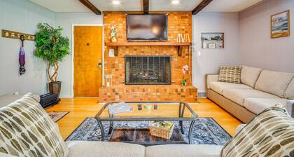 1 Mi to Thomasville Emporium! Charming Getaway