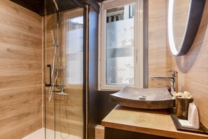 Bathroom - La Vague – Comfortable Apartment in the Heart of Montauroux Village (Montauroux)