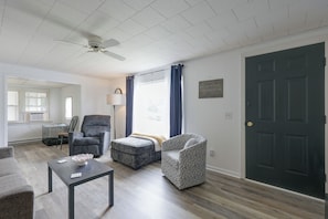 Interior - Walk to Parks & Dining: Williamsport Family Home (Williamsport)