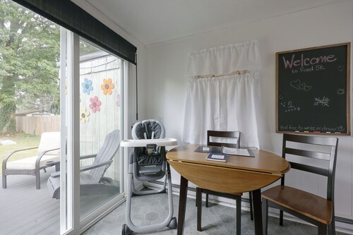 Walk to Parks & Dining: Williamsport Family Home