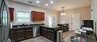 8 Mi to Fort Campbell! Family Home w/ Patio & Yard