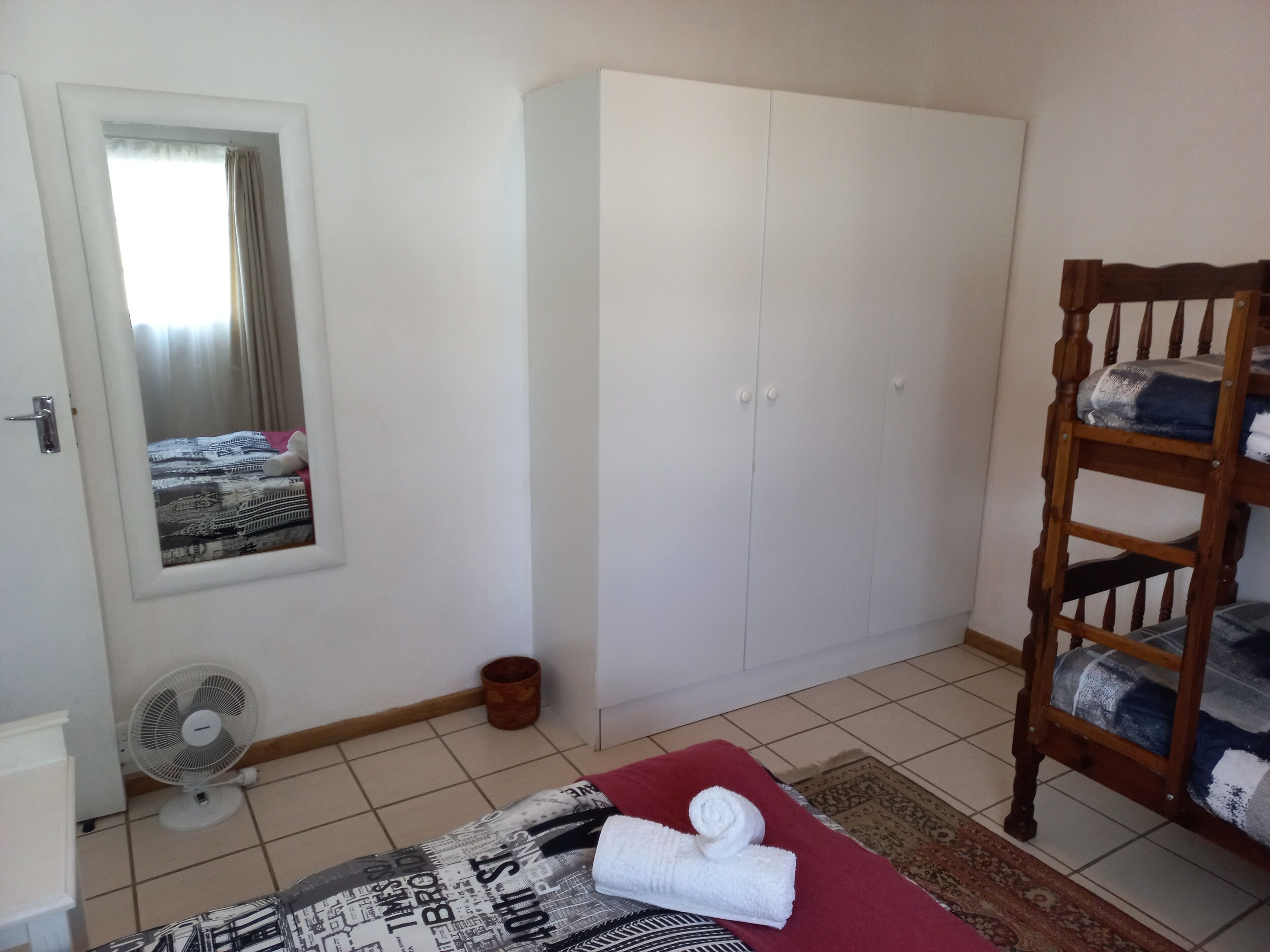 Departamento estándar, patio, vista al canal | Wifi gratis 
