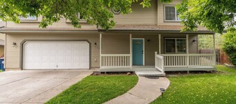 9 Mi to Smith Rock SP! Family Home w/ Fenced Yard