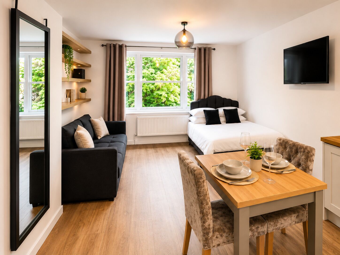 Comfort Studio | Blackout curtains, iron/ironing board, free WiFi
