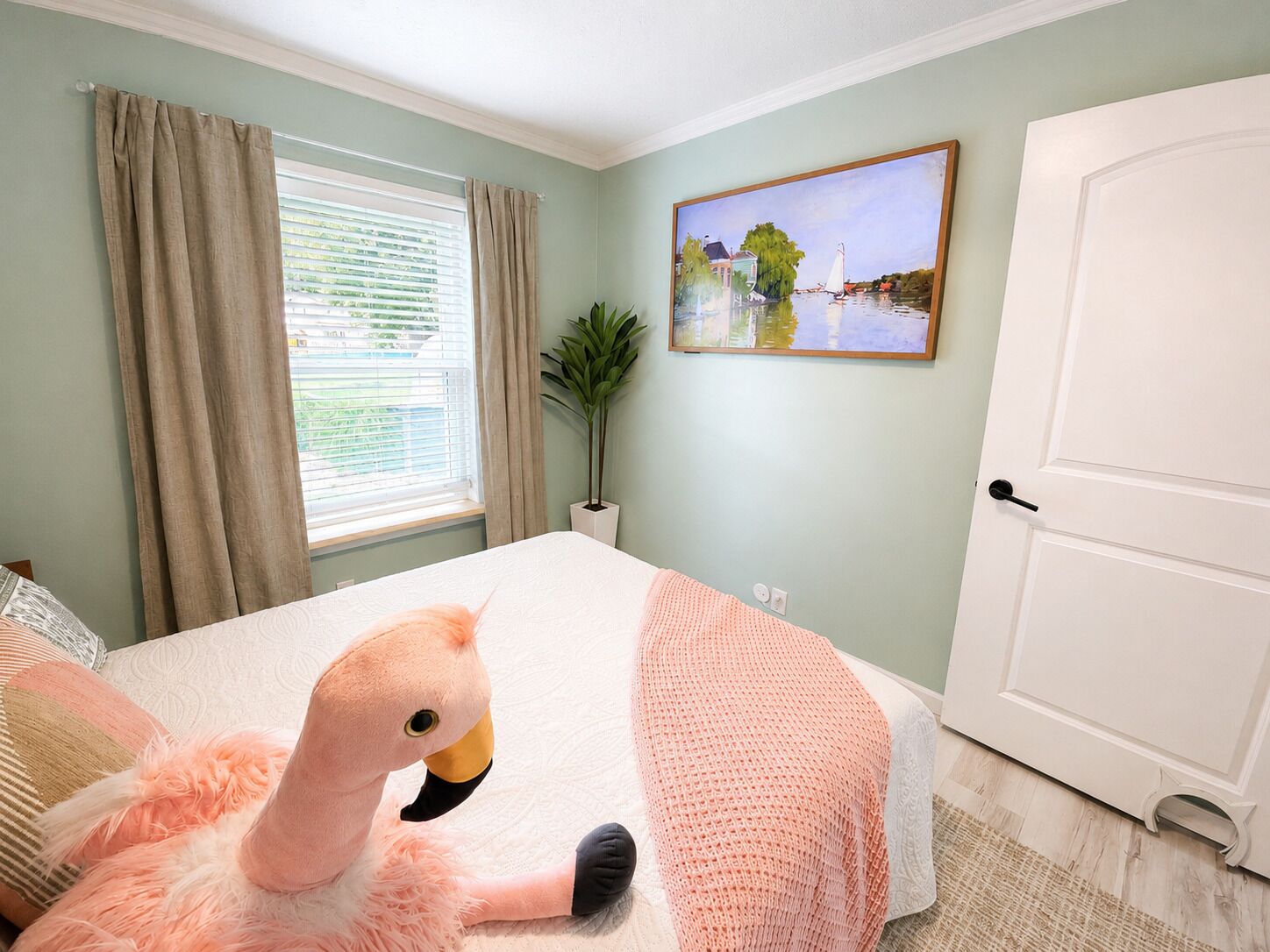 3 bedrooms, WiFi, bed sheets