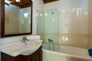 Bathroom - Traditional Cretan Stone Villa, Intimate Spaces & Private Pool, Family Friendly (Lefkogeia)
