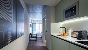 Estúdio, vista para o pátio | Cozinha privada