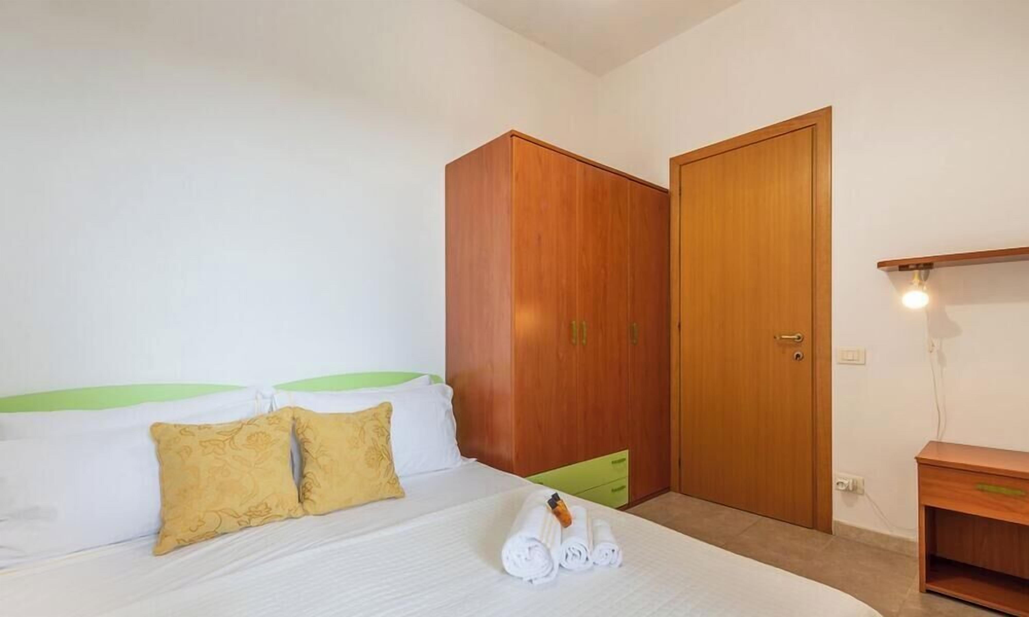 1 bedroom, iron/ironing board