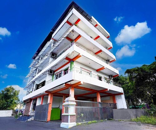 Townhouse R S Puram Junction
