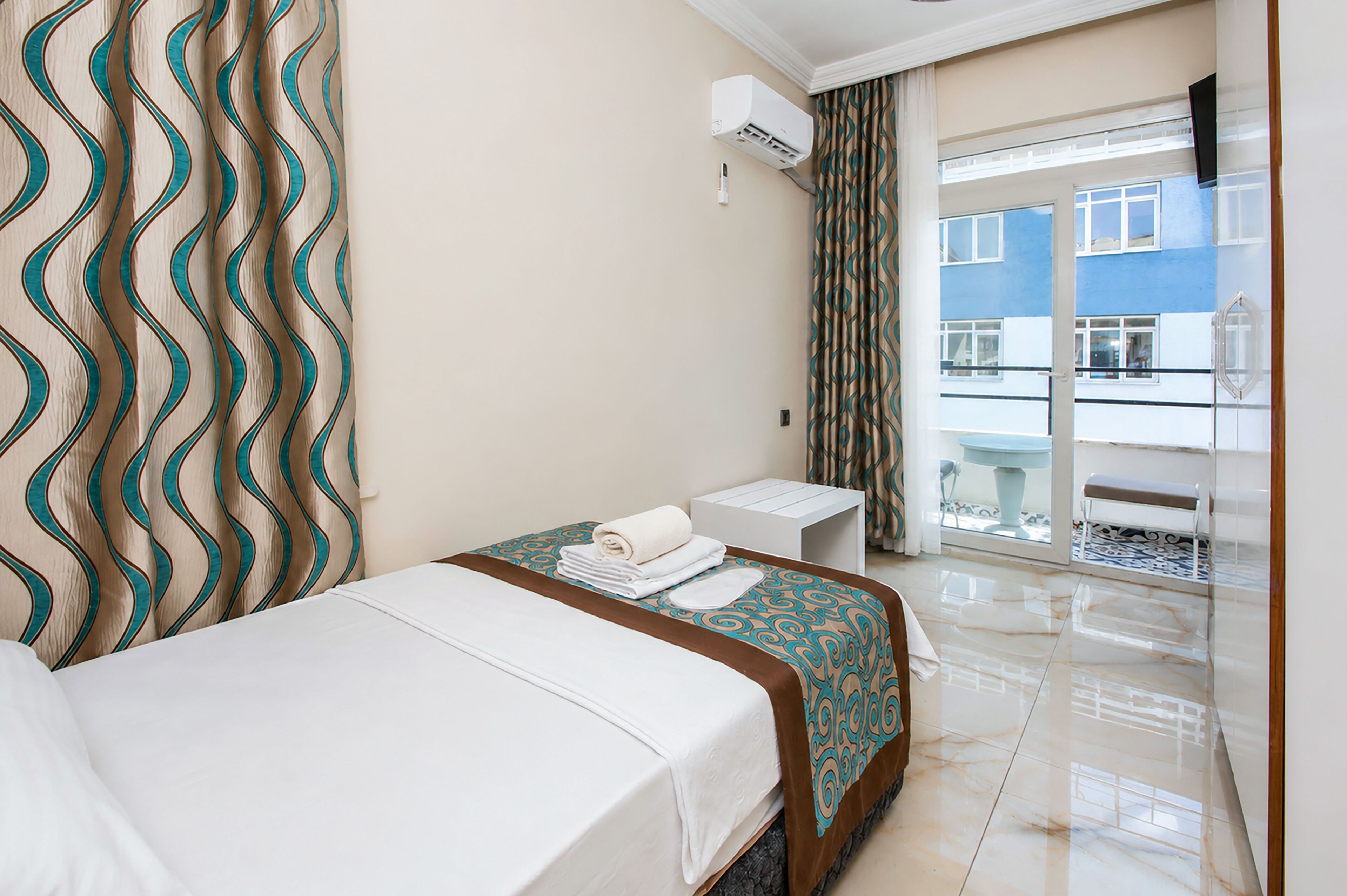 Single Room with Balcony