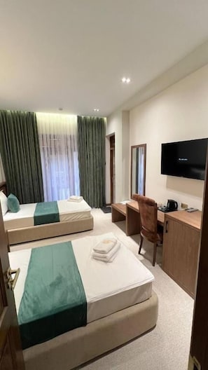 In-room safe, soundproofing, iron/ironing board, WiFi (free) - Shams Boutique Hotel (Bukhara Uzbekistan)