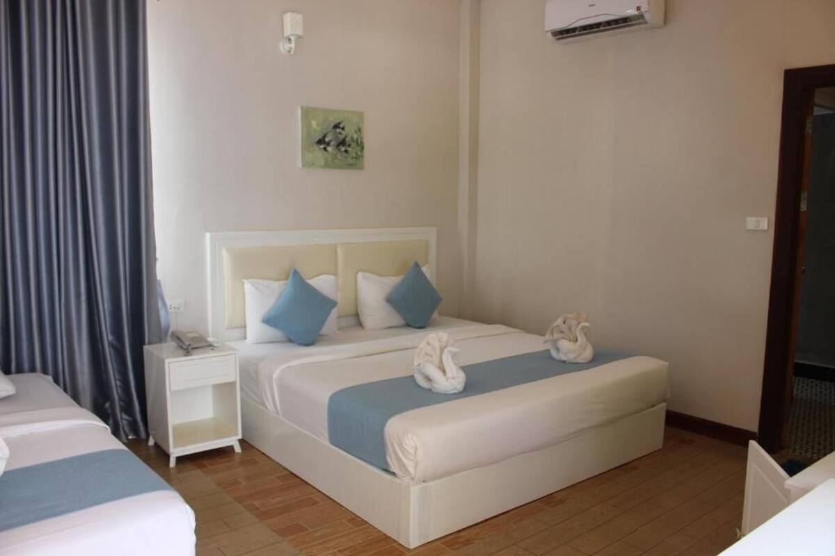 Deluxe Room, Balcony, Garden View | In-room safe, desk, laptop workspace, WiFi (free)
