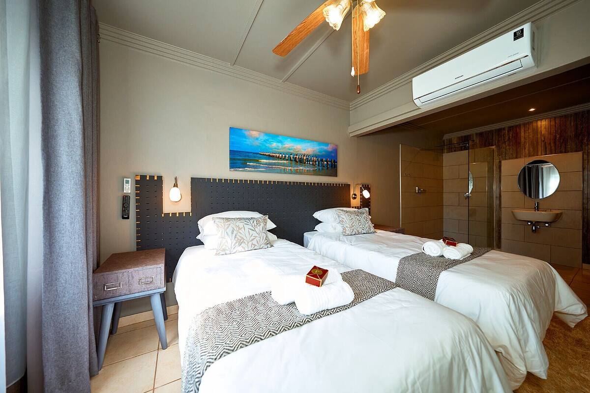 Comfort Twin Room