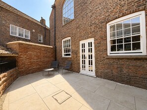 Superior Apartment, 2 Bedrooms | Terrace/patio