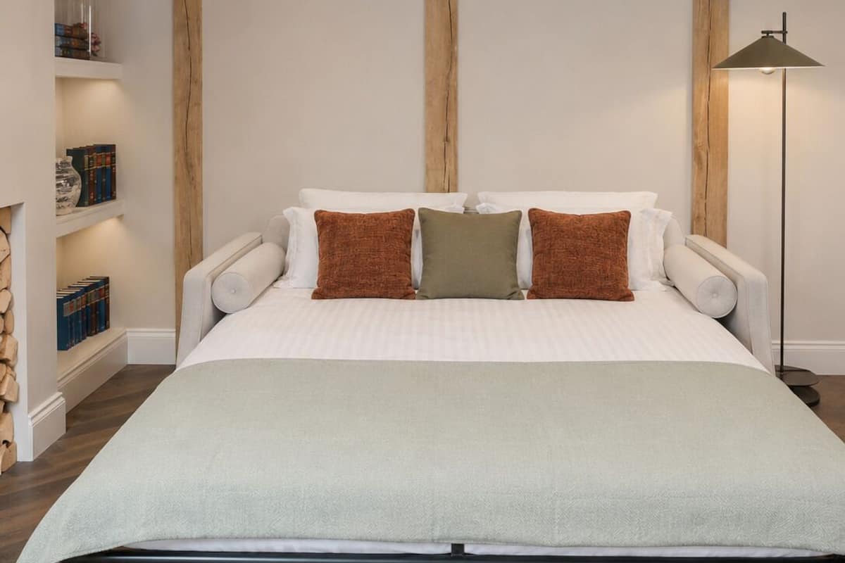 Superior-Apartment, 2 Schlafzimmer | Bügeleisen/Bügelbrett, kostenloses WLAN
