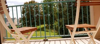 Two-bedroom apartment in a quiet building with a balcony, just an 8-minute walk from downtown!