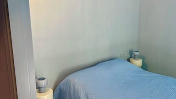 Apartment (2 Bedrooms) | 2 bedrooms, laptop workspace, iron/ironing board, bed sheets