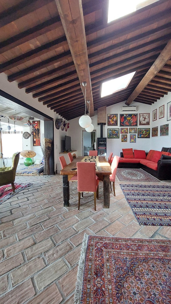 Front of property - Villa Oltreconfini (Stroncone)