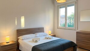Căn hộ (3 Bedrooms)