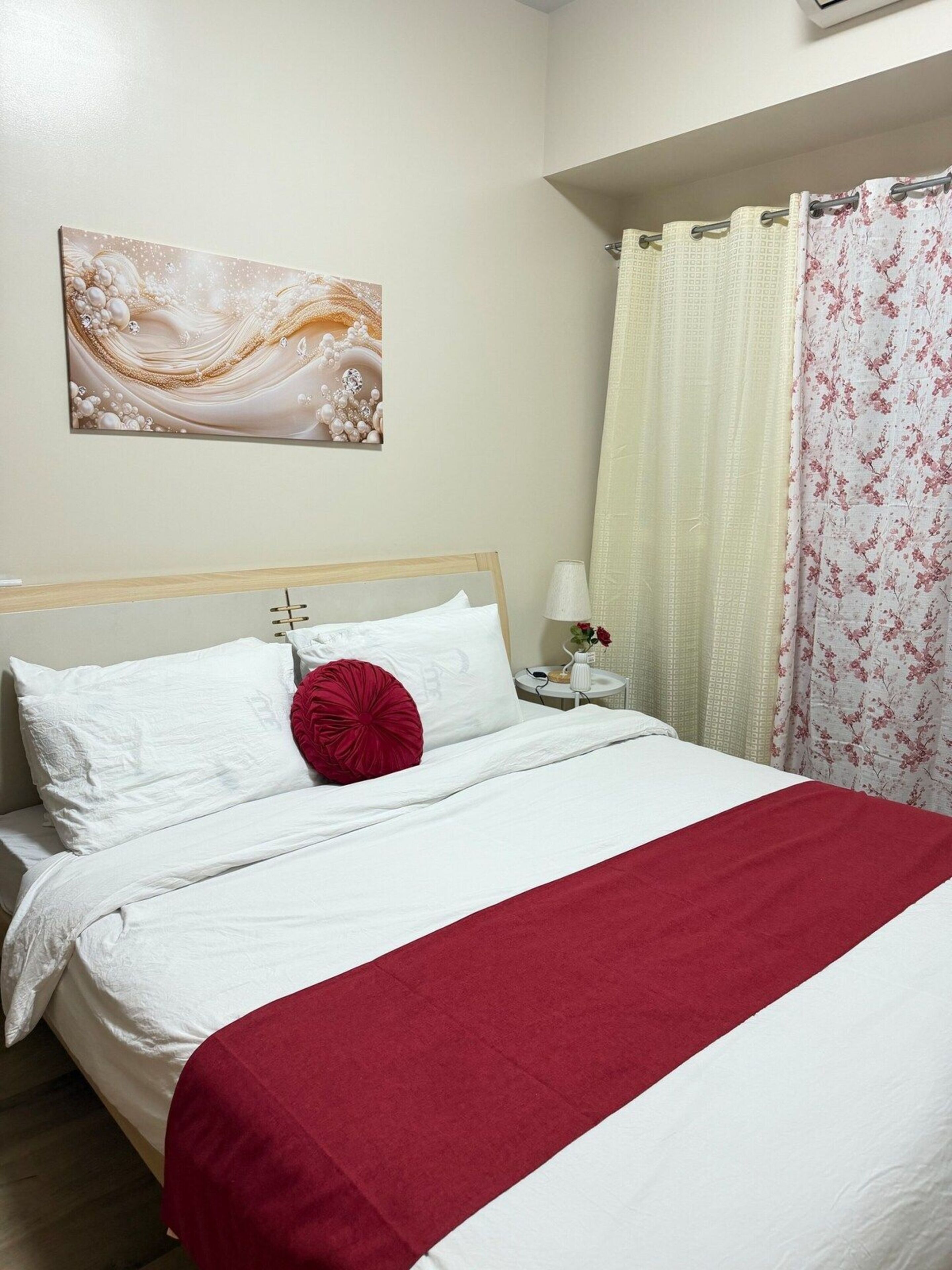 Apartamento Signature, 2 habitaciones, cocina, vistas a la piscina | Espacio para trabajar con un portátil y wifi gratis