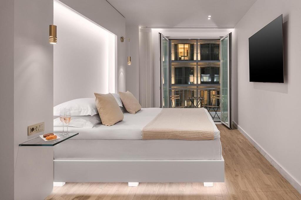 Deluxe Double Room, Balcony, City View