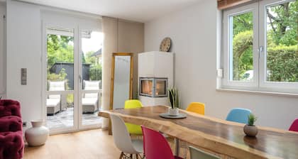Nice Home with Garden / Near the Munich Trade Fair Center: 6 Bedrooms and 2 Bathrooms with Garden