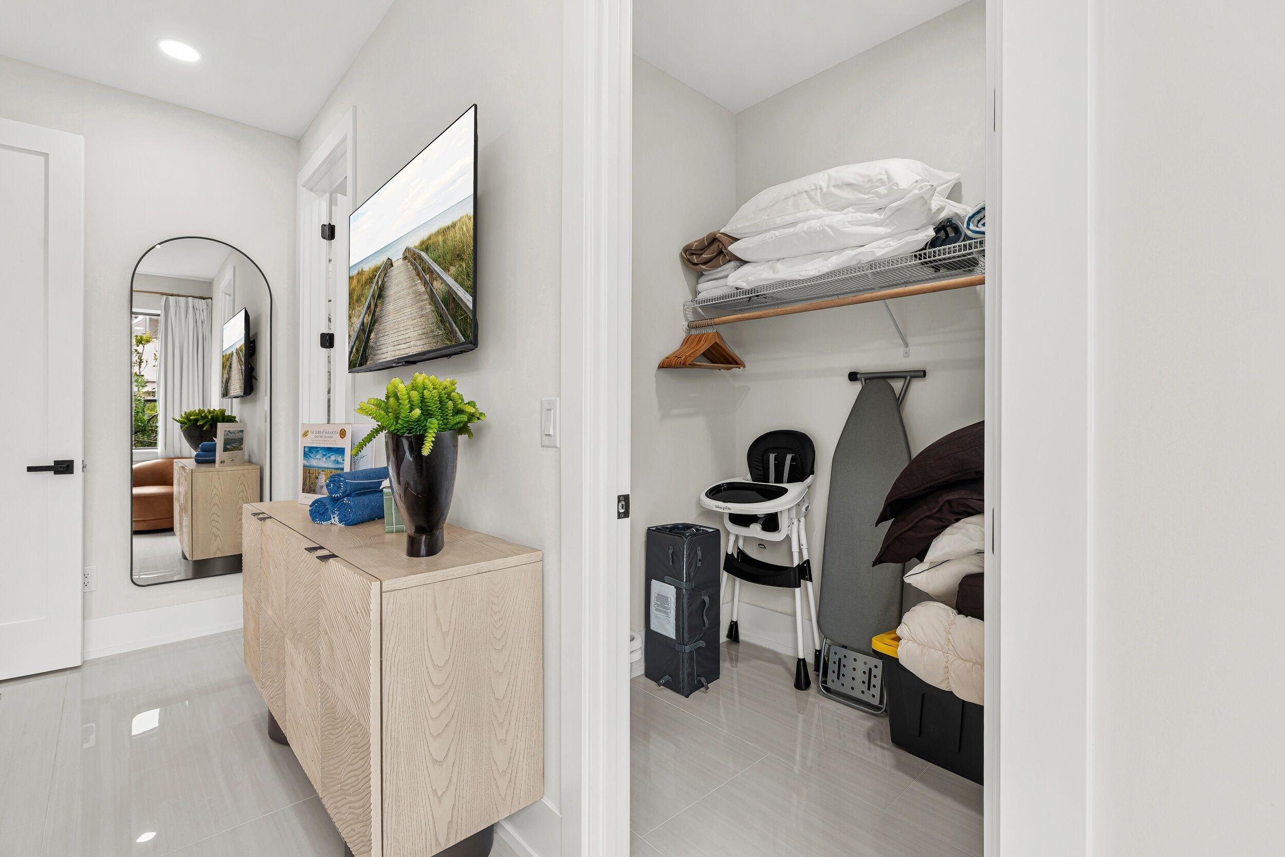 Townhome, 2 Bedrooms | Interior