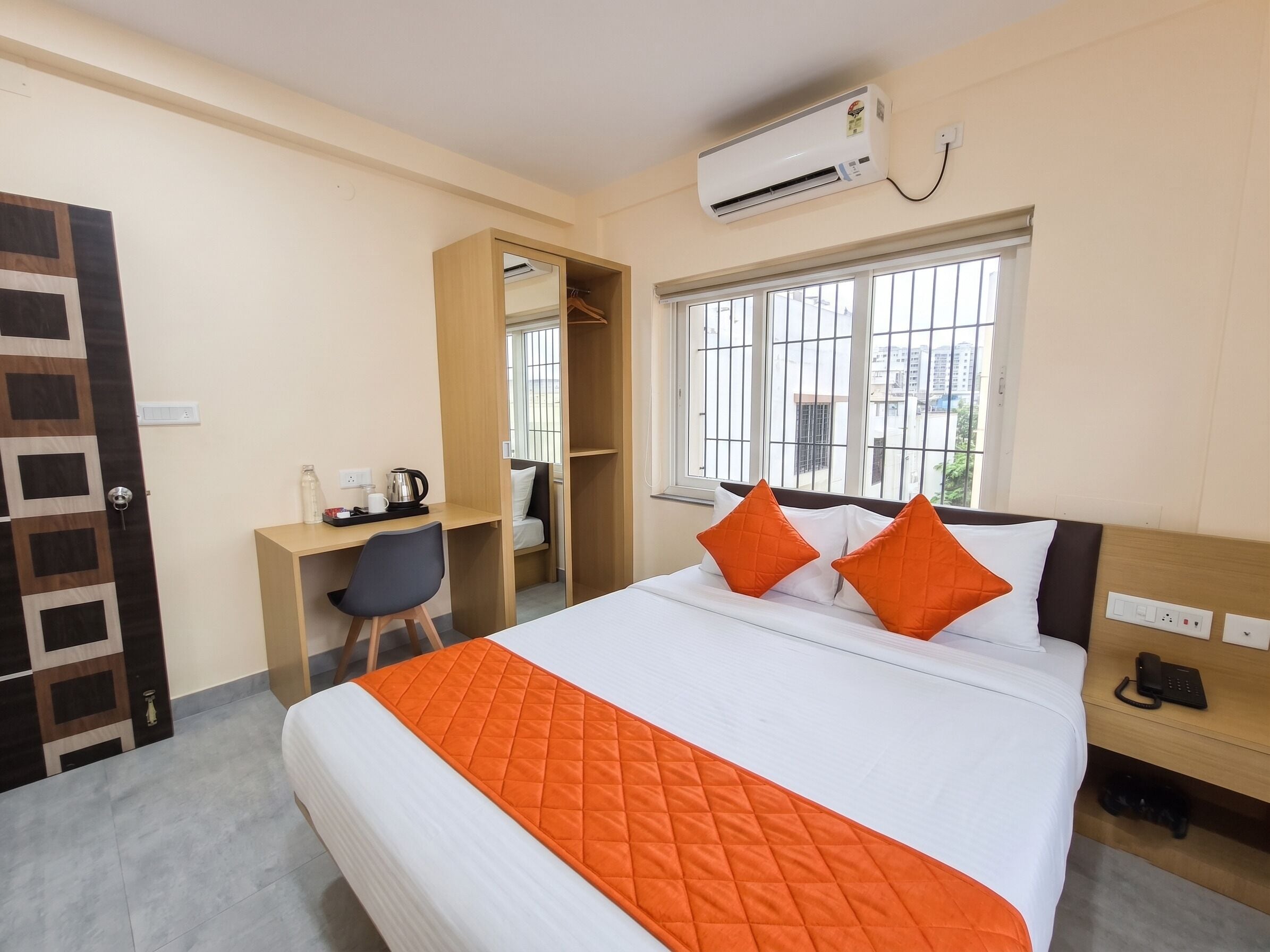 Deluxe Room | Desk, laptop workspace, WiFi (free)