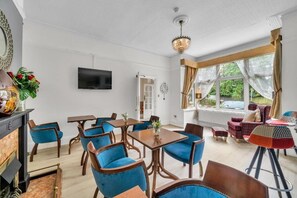 Dining - Seka Inn Hotel (Crowthorne)