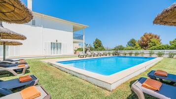 Villa | Pool | Indoor pool, outdoor pool