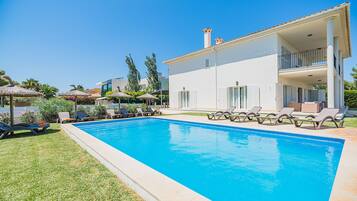 Villa | Exterior