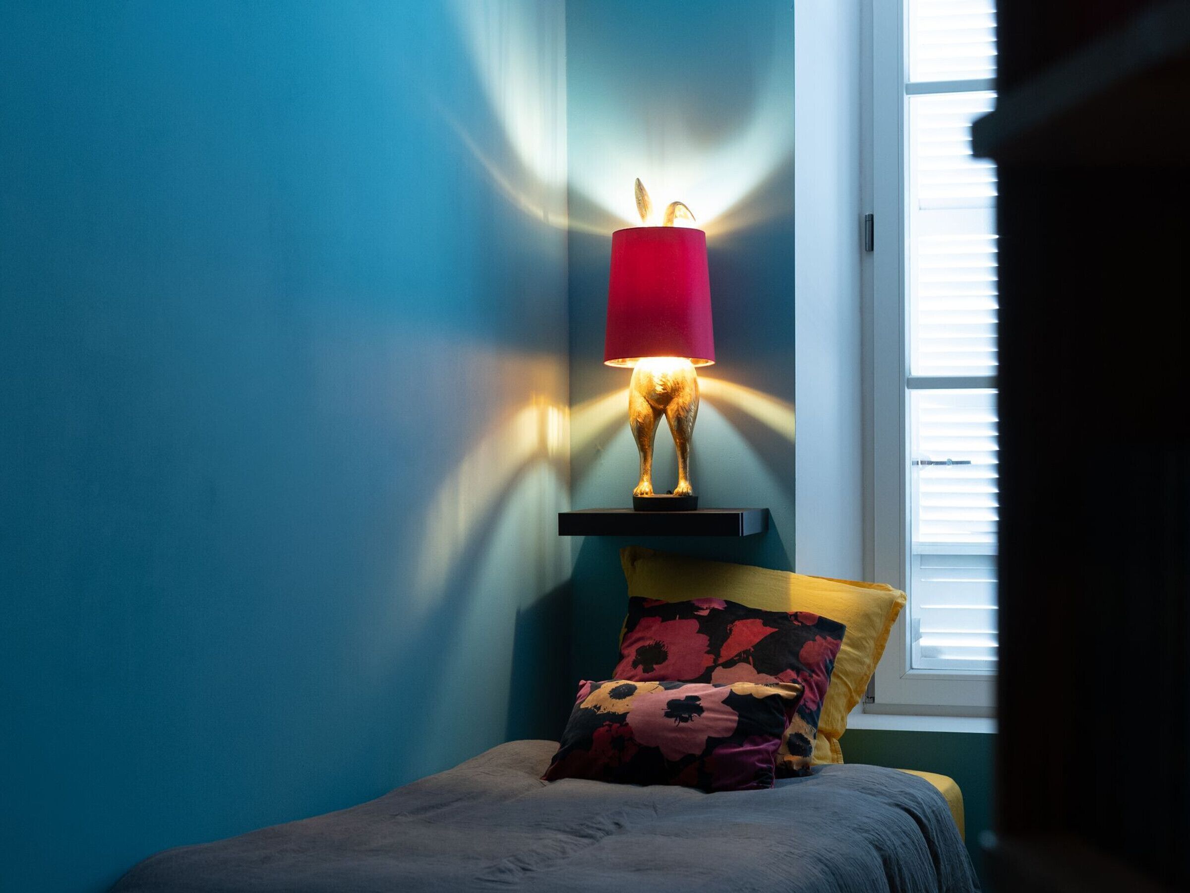 WiFi (free), bed sheets