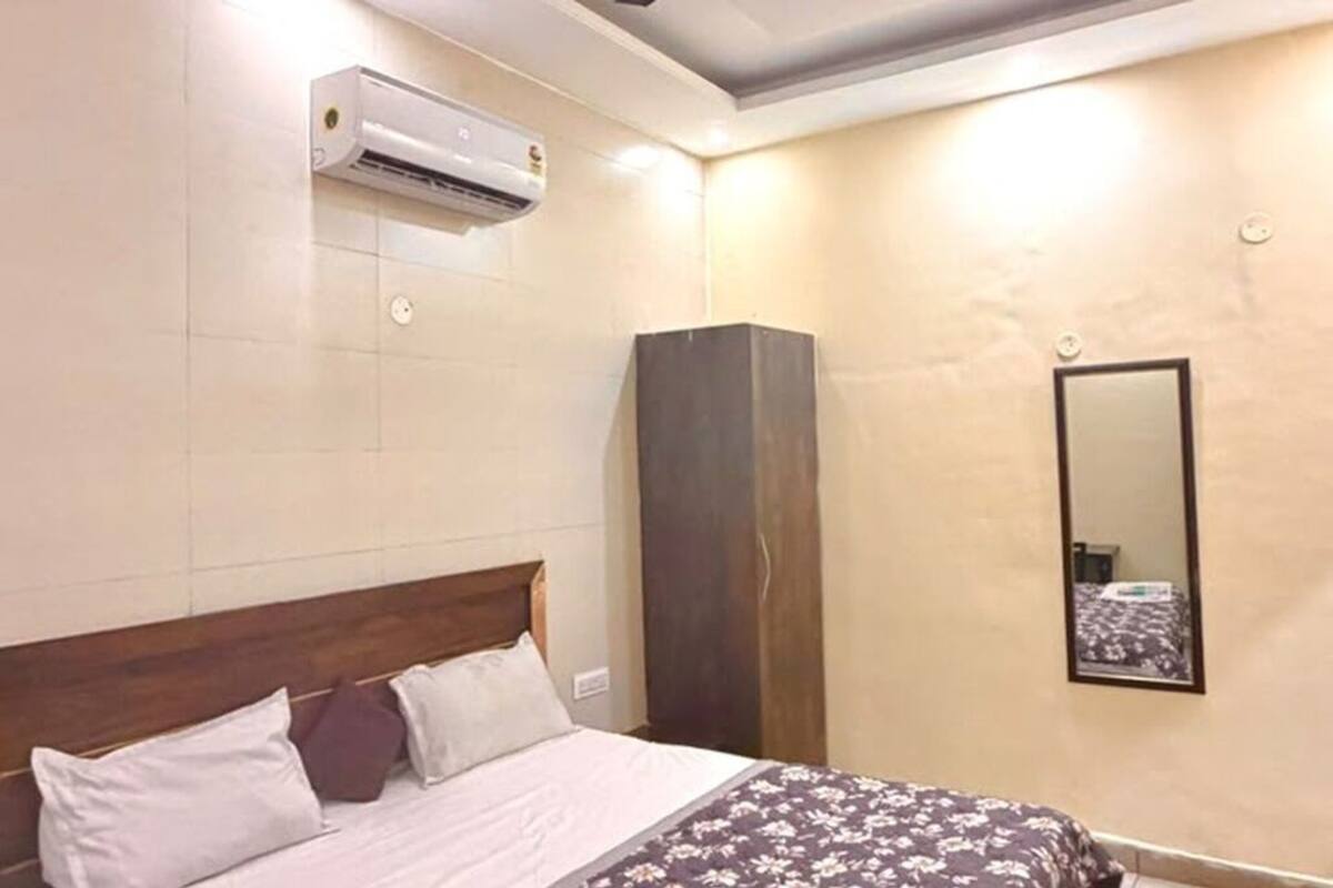 Deluxe Room, City View