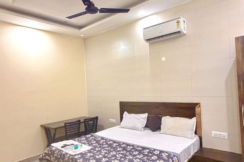 Deluxe Room, City View | WiFi (free)
