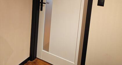 Old School: Open living/kitchen area, bedroom, modern bathroom