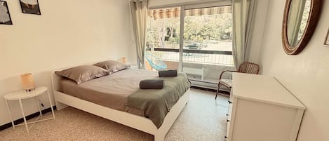 2 bedrooms, WiFi (free)
