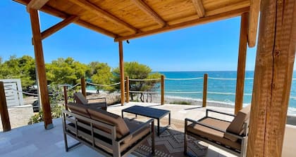 Apartment 'Cala Galatea 3' with Sea View, Private Terrace and Wi-Fi
