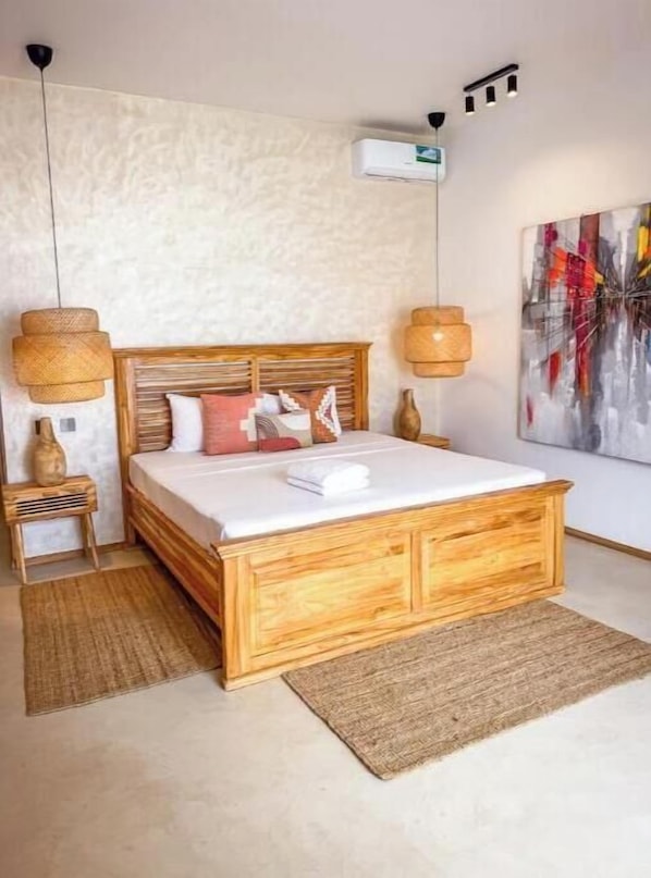 4 bedrooms, WiFi, bed sheets