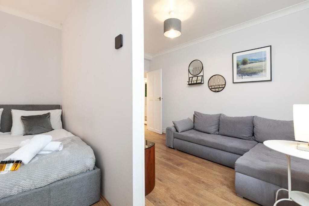 Departamento | Cortinas blackout, tabla de planchar con plancha y wifi gratis 