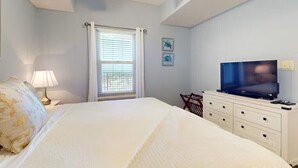 Room - Ariel Dunes I 1506 | Gulf Views • Resort Pools • Steps to the Beach (Miramar Beach)