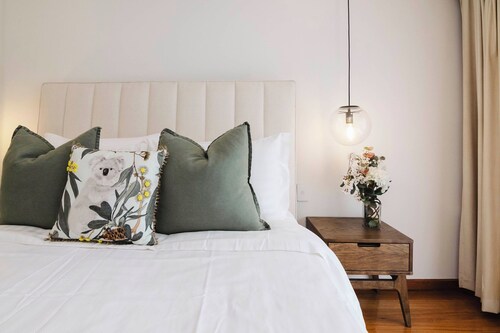 9 Anne St Diamond Cr
