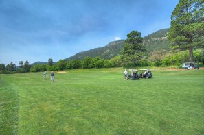 Golf - Mountain Modern Condo | AC, Pool, Hot Tub, Golf & Ski (Durango)