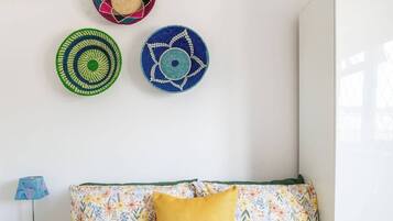 2 Schlafzimmer, Schreibtisch, Bügeleisen/Bügelbrett, Reisekinderbett