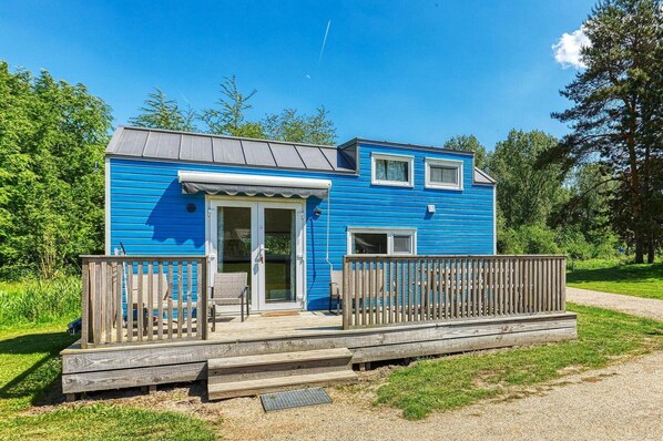Exterior - De Glamping - Blue Tiny House | Sleeps 6 (Zeewolde)